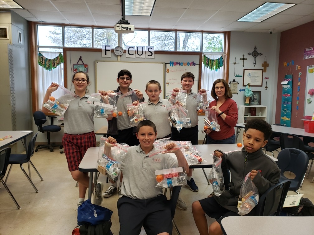 Group of 4-H students in a classroom environmentjpg